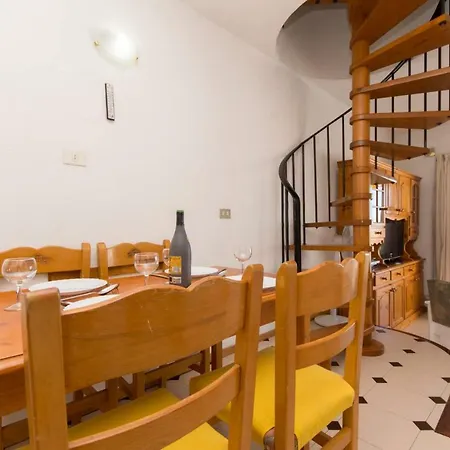 Cristian Sur 25 - Two Bed Duplex * Los Cristianos (Tenerife)